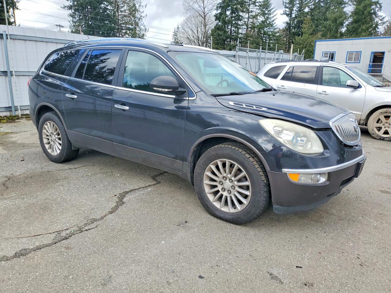 2011 Buick Enclave VIN 5GAKRBED7BJ357437 photo 4