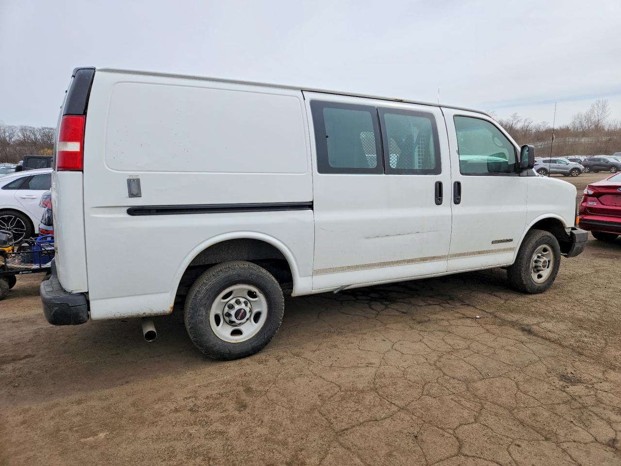 2004 GMC Savana VIN 1GTGG25V841114838 photo 3