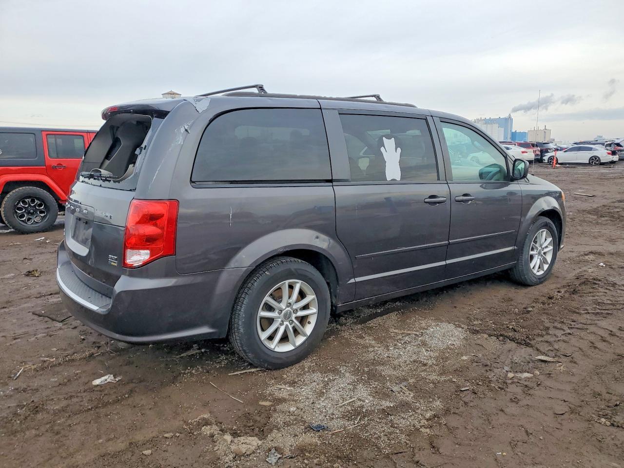 2015 Dodge Caravan VIN 2C4RDGCG8FR540692 photo 3