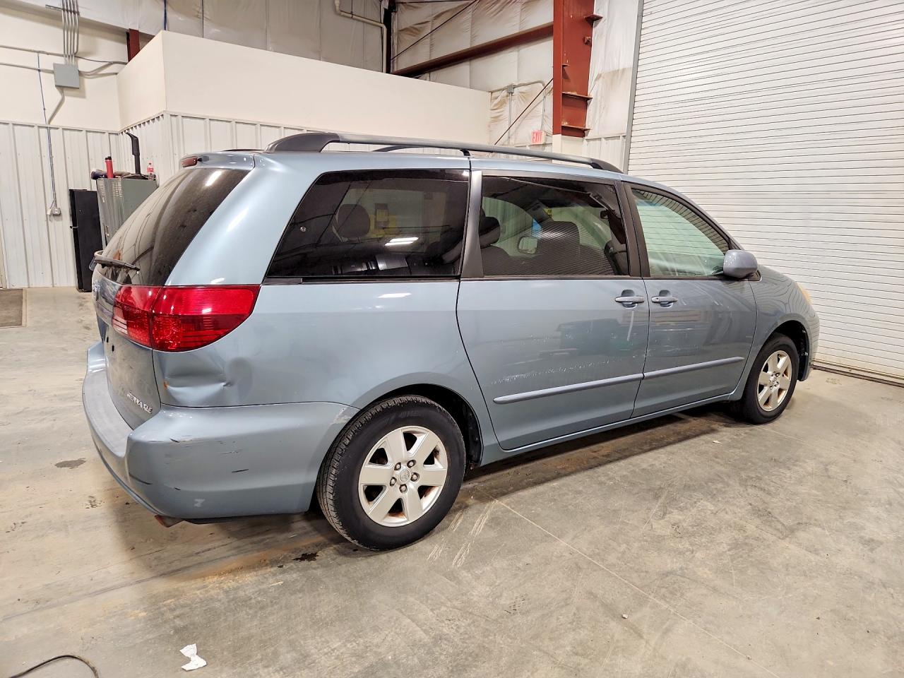2005 TOYOTA Sienna VIN 5TDZA22C45S221404 photo 3