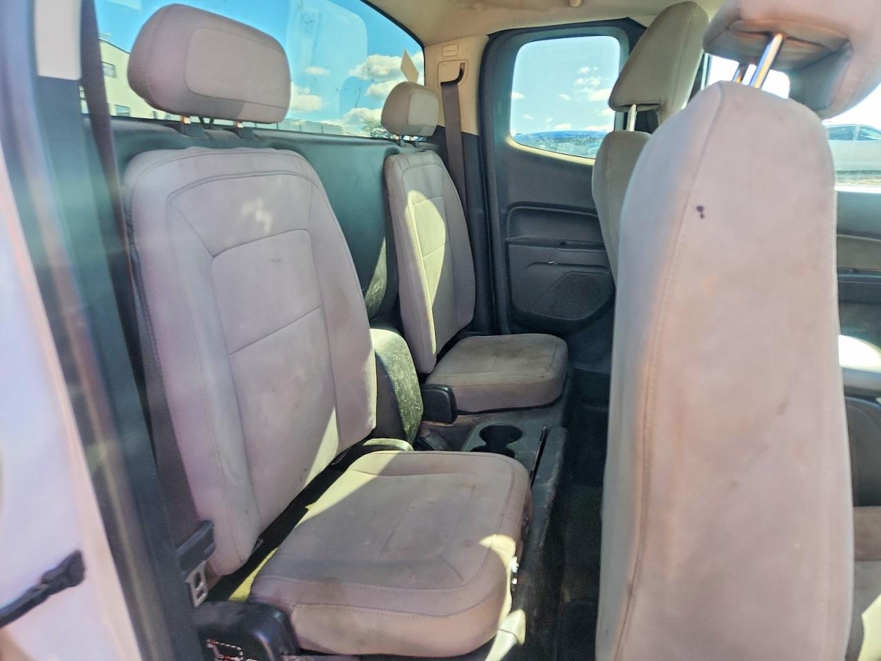 2015 CHEV Colorado VIN 1GCHSAEA5F1152038 photo 10