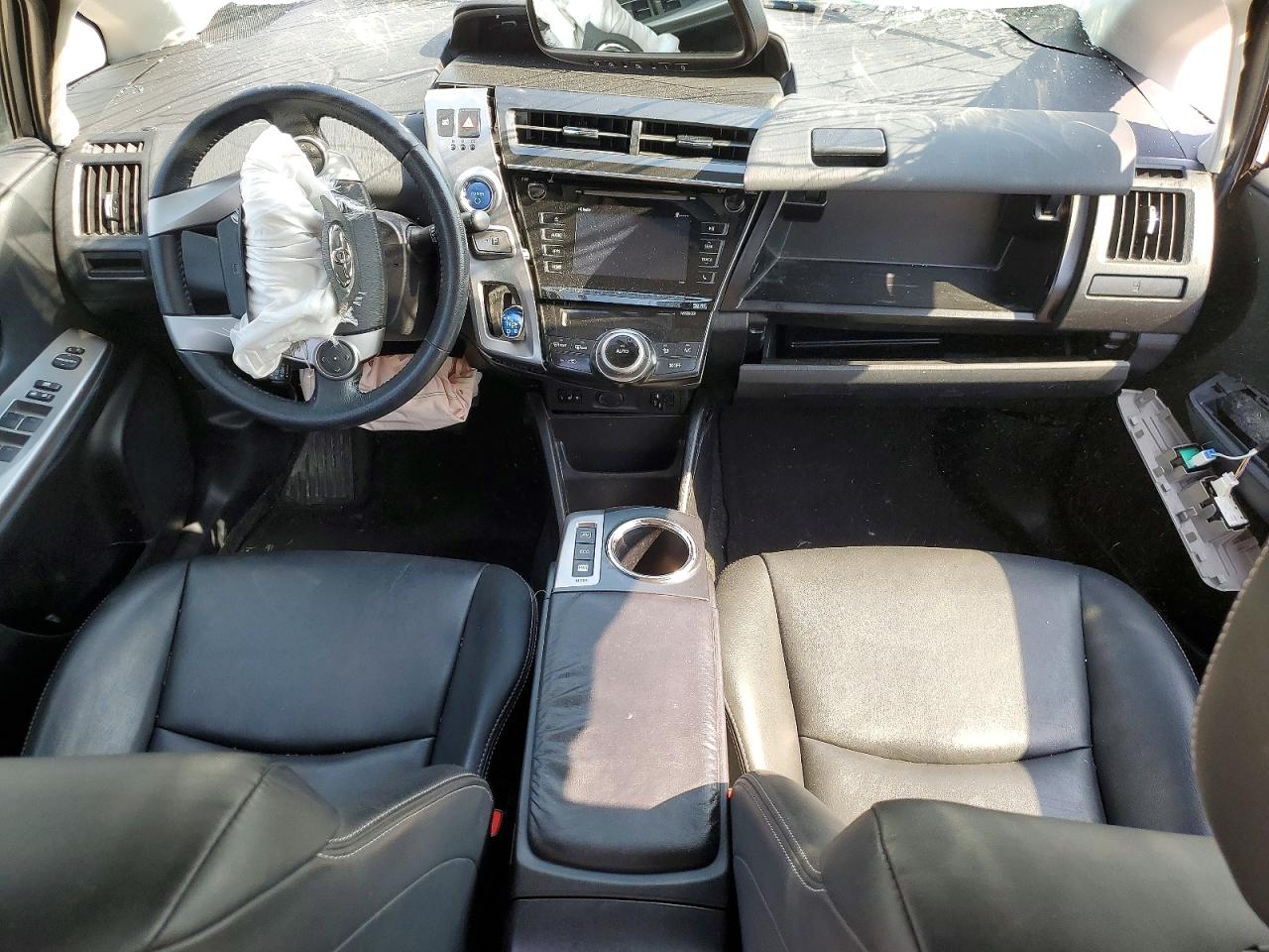 2015 Toyota Prius v fo VIN JTDZN3EU9FJ038139 photo 8