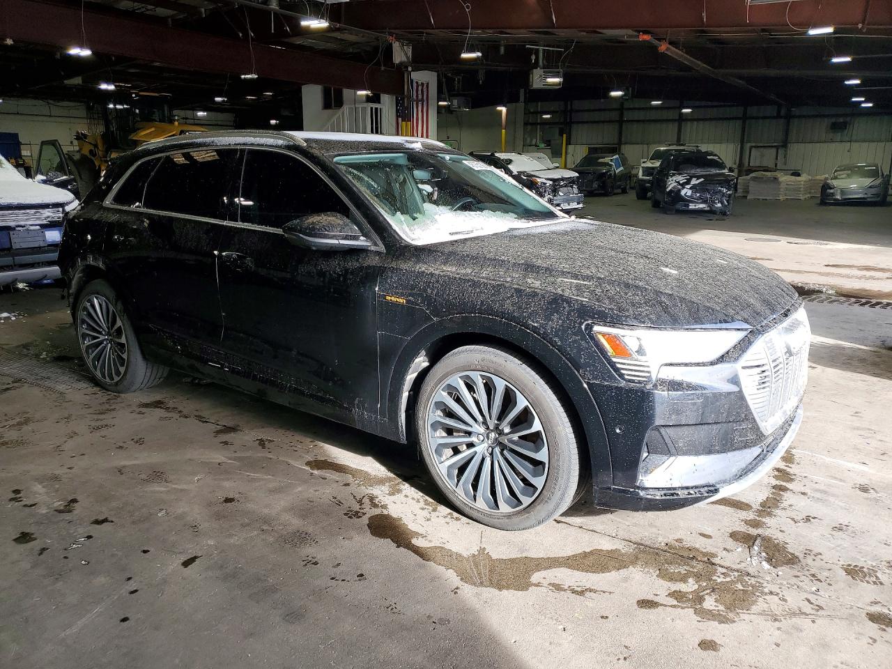 2019 AUDI E-tron VIN WA1VABGE2KB023281 photo 4