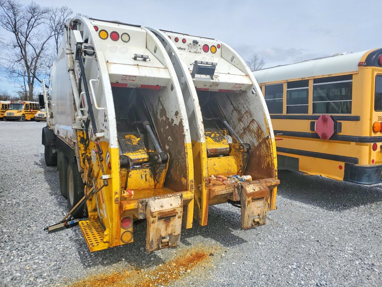 2016 MACK Unknown VIN 1M2AV02C0GM014248 photo 3