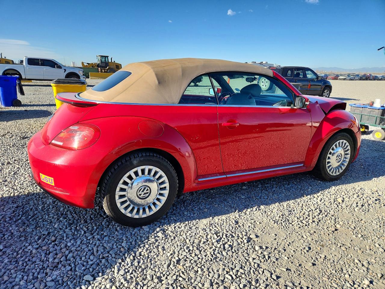 2015 Volkswagen Beetle VIN 3VW517AT9FM802750 photo 3