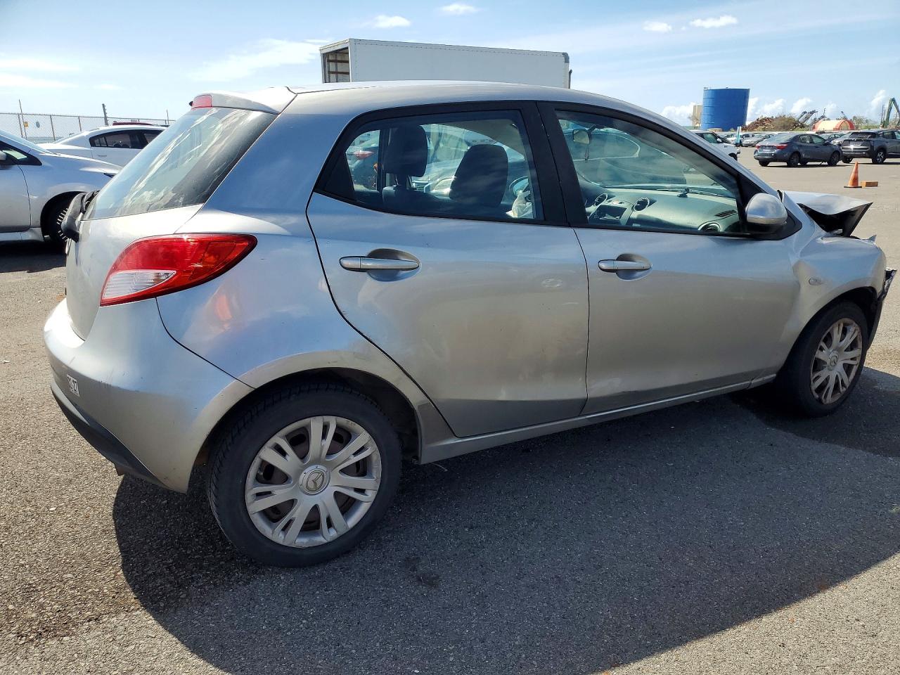 2012 Mazda 2 VIN JM1DE1KY8C0144671 photo 3