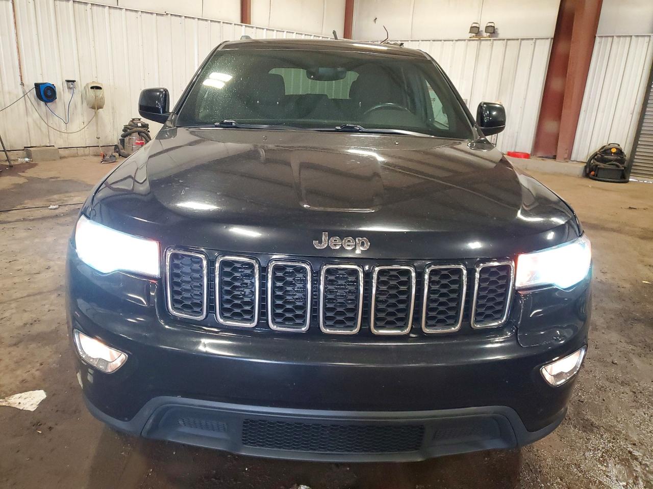 2018 JEEP Grand cher VIN 1C4RJFAG0JC257825 photo 5