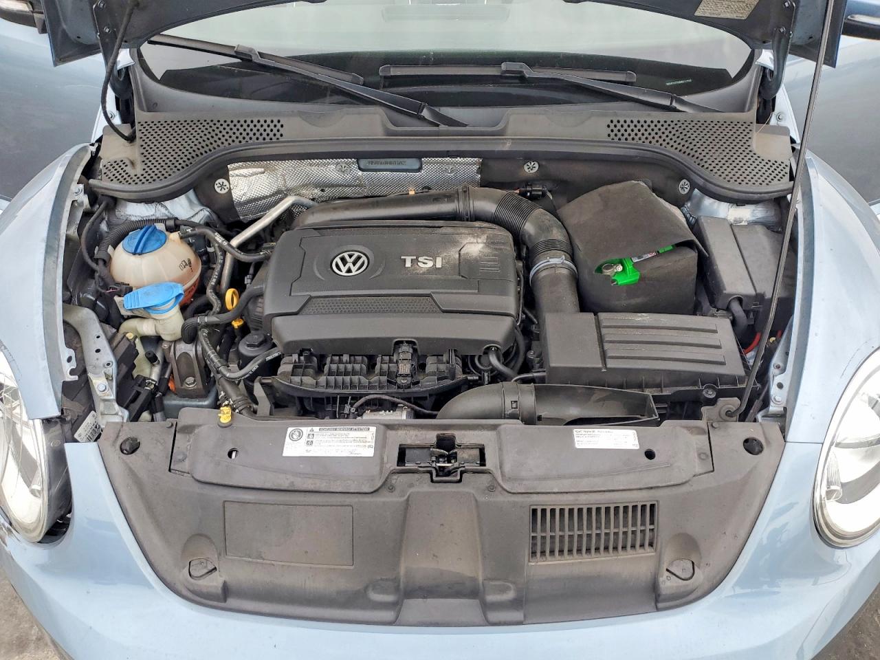 2016 Volkswagen Beetle VIN 3VW507AT0GM811762 photo 11