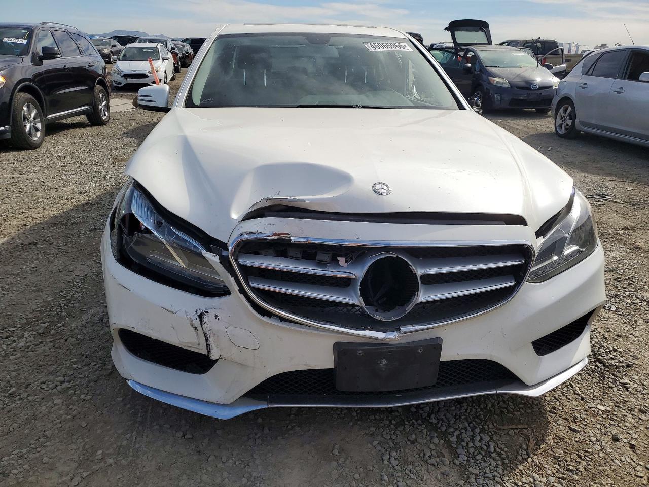 2014 Mercedes E-class VIN WDDHF5KB9EA880491 photo 5