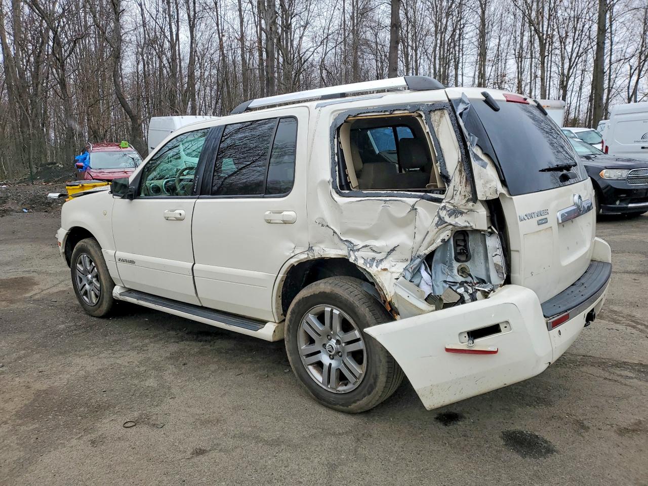 2008 Mercury Mountainer VIN 4M2EU48888UJ15343 photo 2