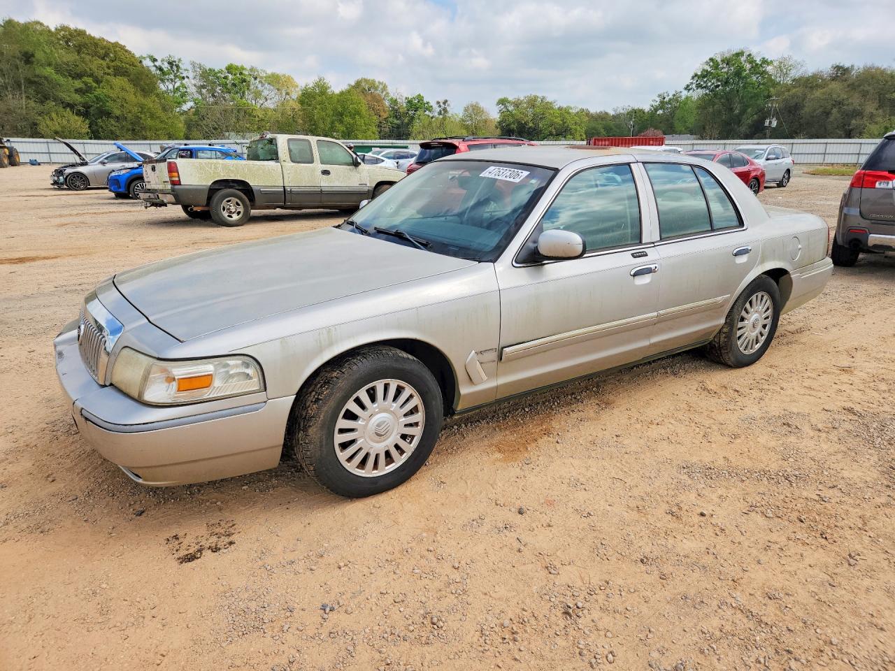 2008 Mercury Grmarquis VIN 2MEFM75V08X612108 photo 1