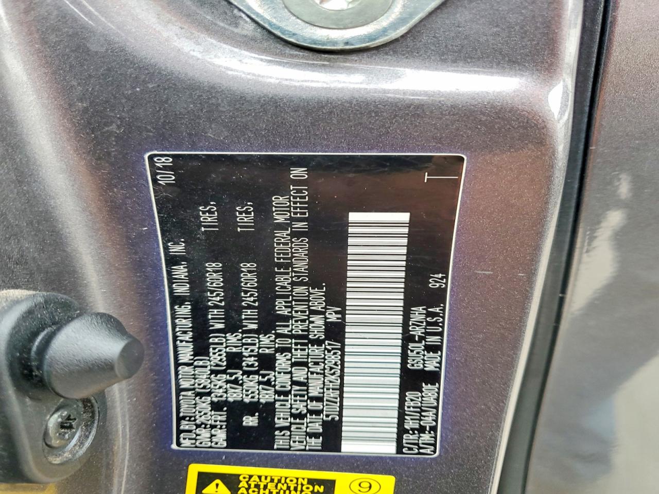 2019 Toyota Highlander VIN 5TDZZRFH2KS298517 photo 12