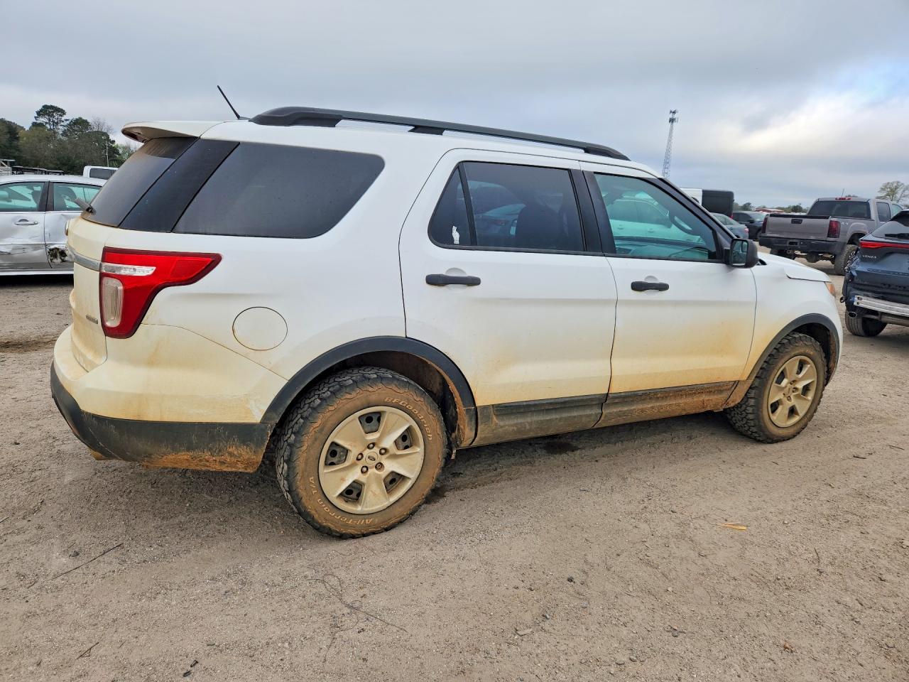 2013 Ford Explorer VIN 1FM5K8B82DGB15743 photo 3