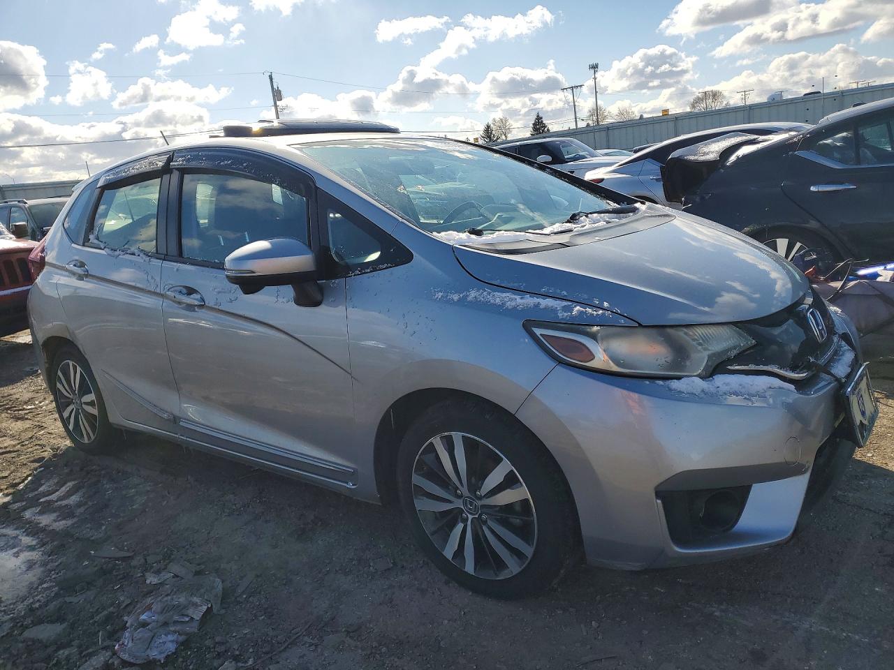 2017 Honda Fit VIN JHMGK5H92HS007703 photo 4