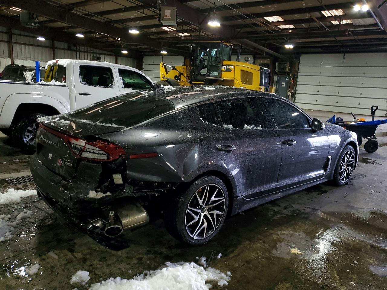 2022 Kia Stinger VIN KNAE35LD8N6100924 photo 3