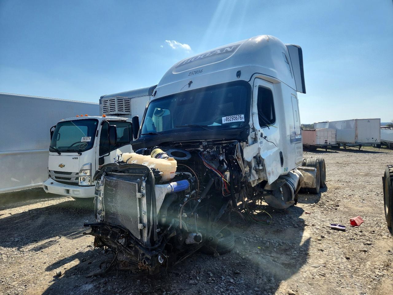 2025 FREIGHTLINER All other VIN 3AKJHHDRXSSVS1634 photo 2