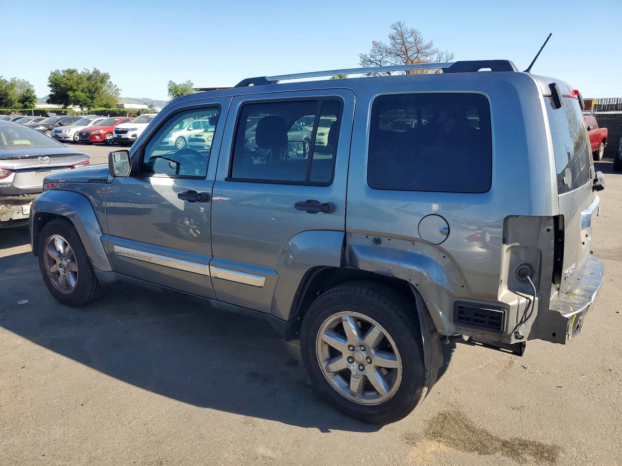 2012 Jeep Liberty VIN 1C4PJMCK8CW111400 photo 2