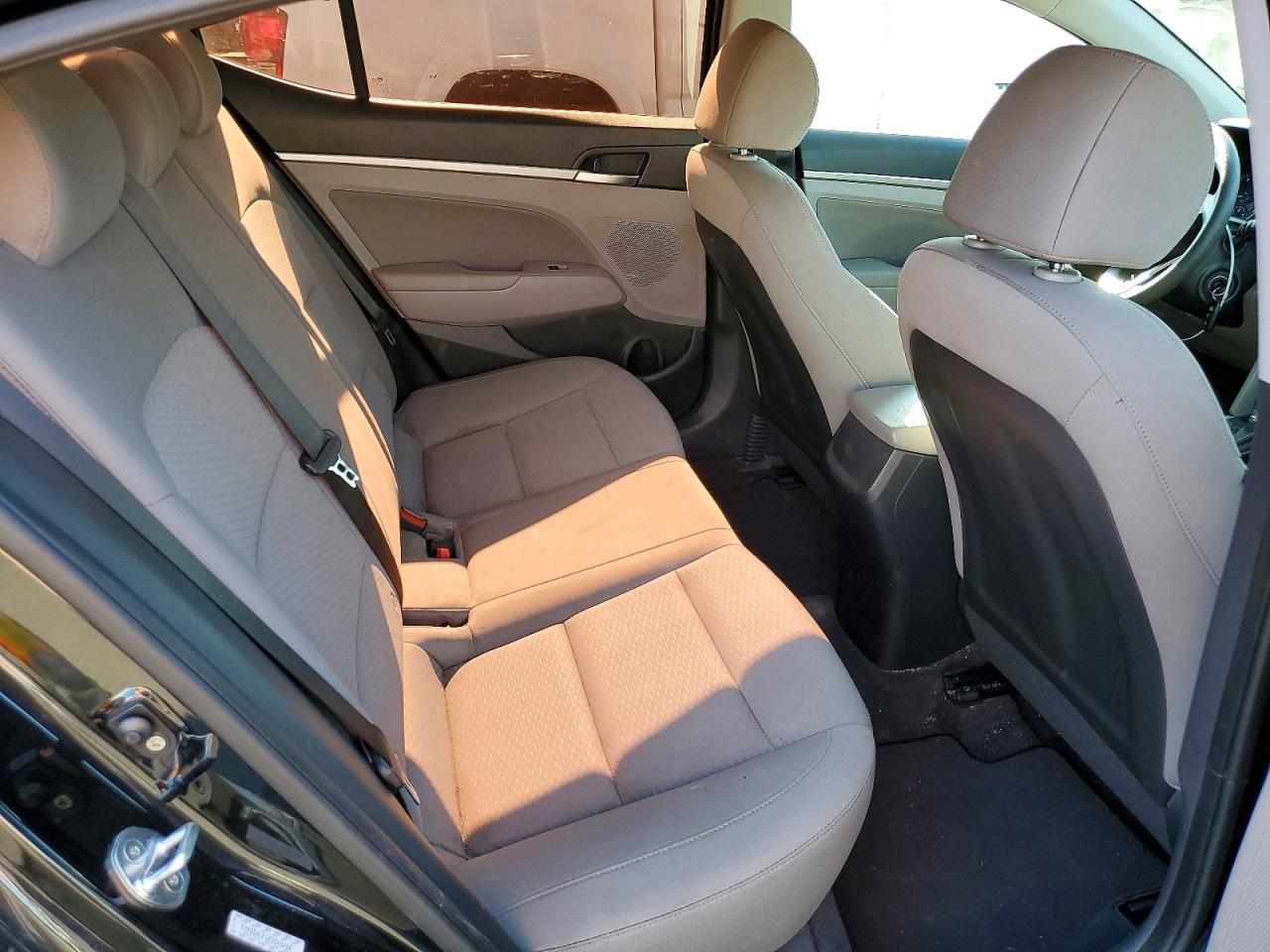 2019 Hyundai Elantra VIN KMHD84LF1KU843486 photo 10