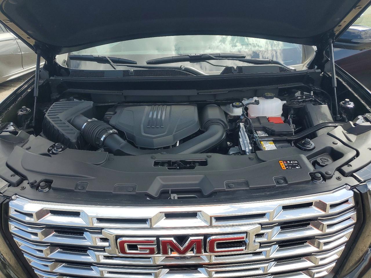 2026 GMC Acadia den VIN 1GKENLKS8TJ190043 photo 12