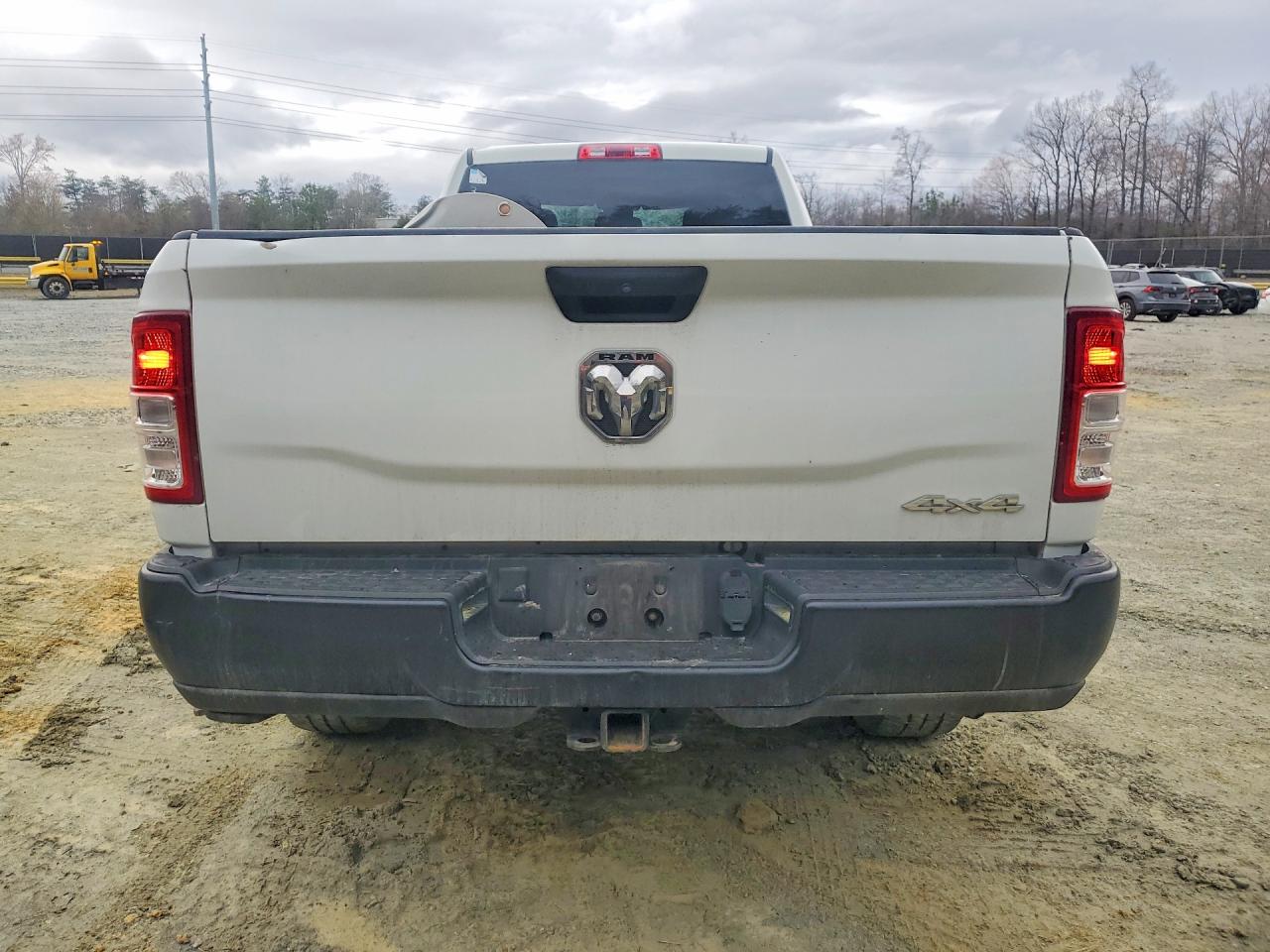 2022 Ram 3500 VIN 3C63R3GL0NG338304 photo 6