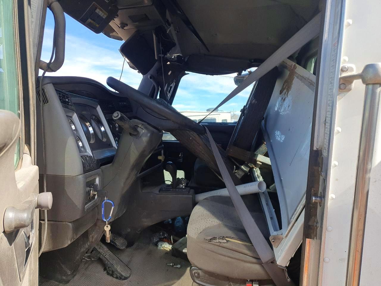 2011 KENWORTH All other VIN 1NKDLP0X3BJ295878 photo 5