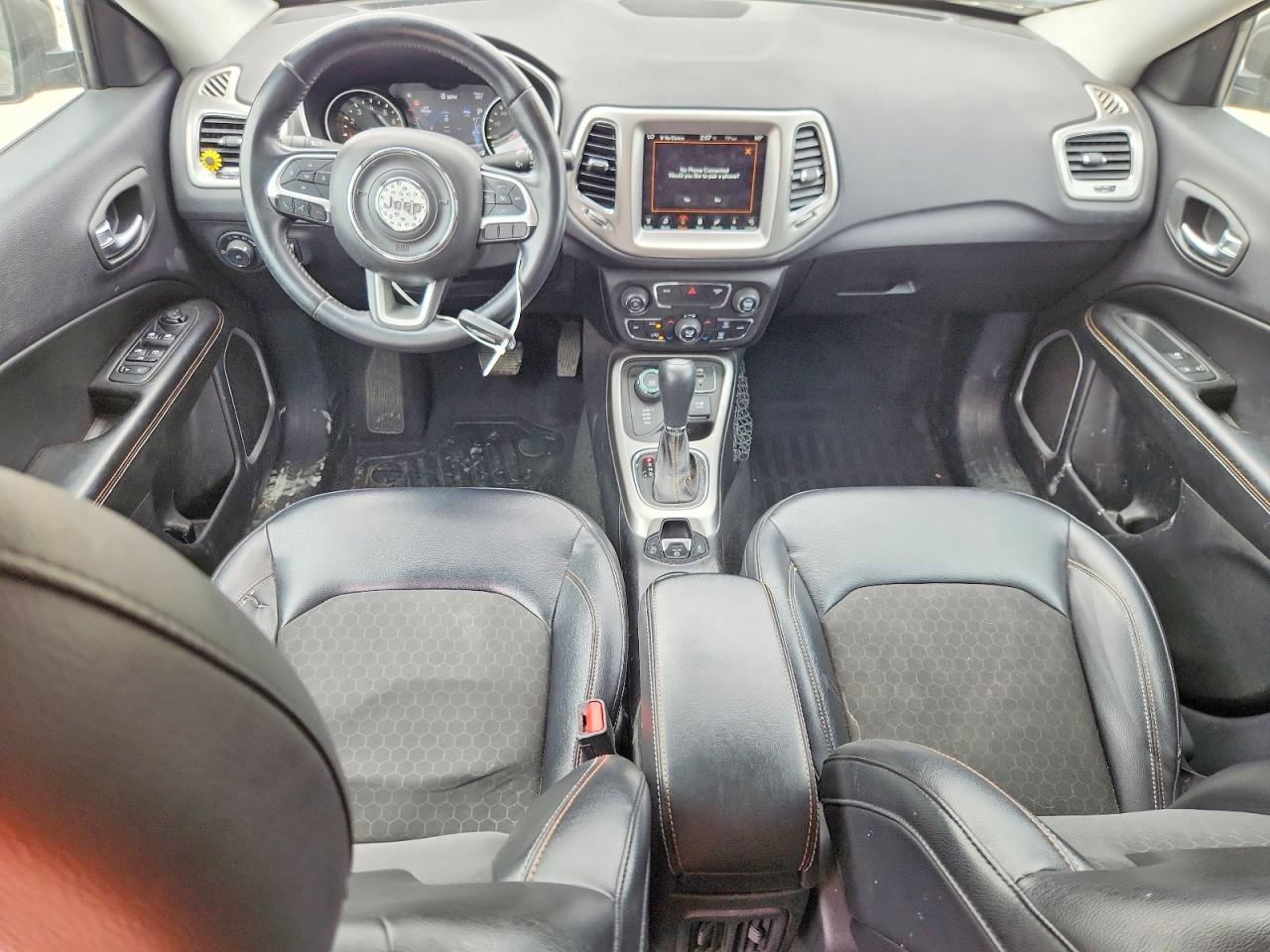 2018 Jeep Compass VIN 3C4NJDBB7JT104188 photo 8