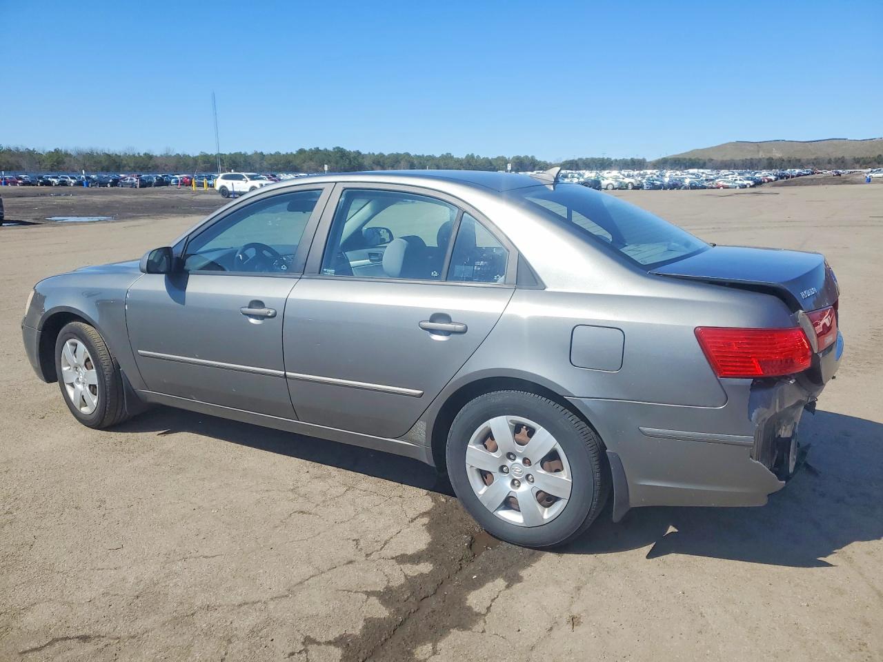 2009 Hyundai Sonata VIN 5NPET46CX9H551798 photo 2