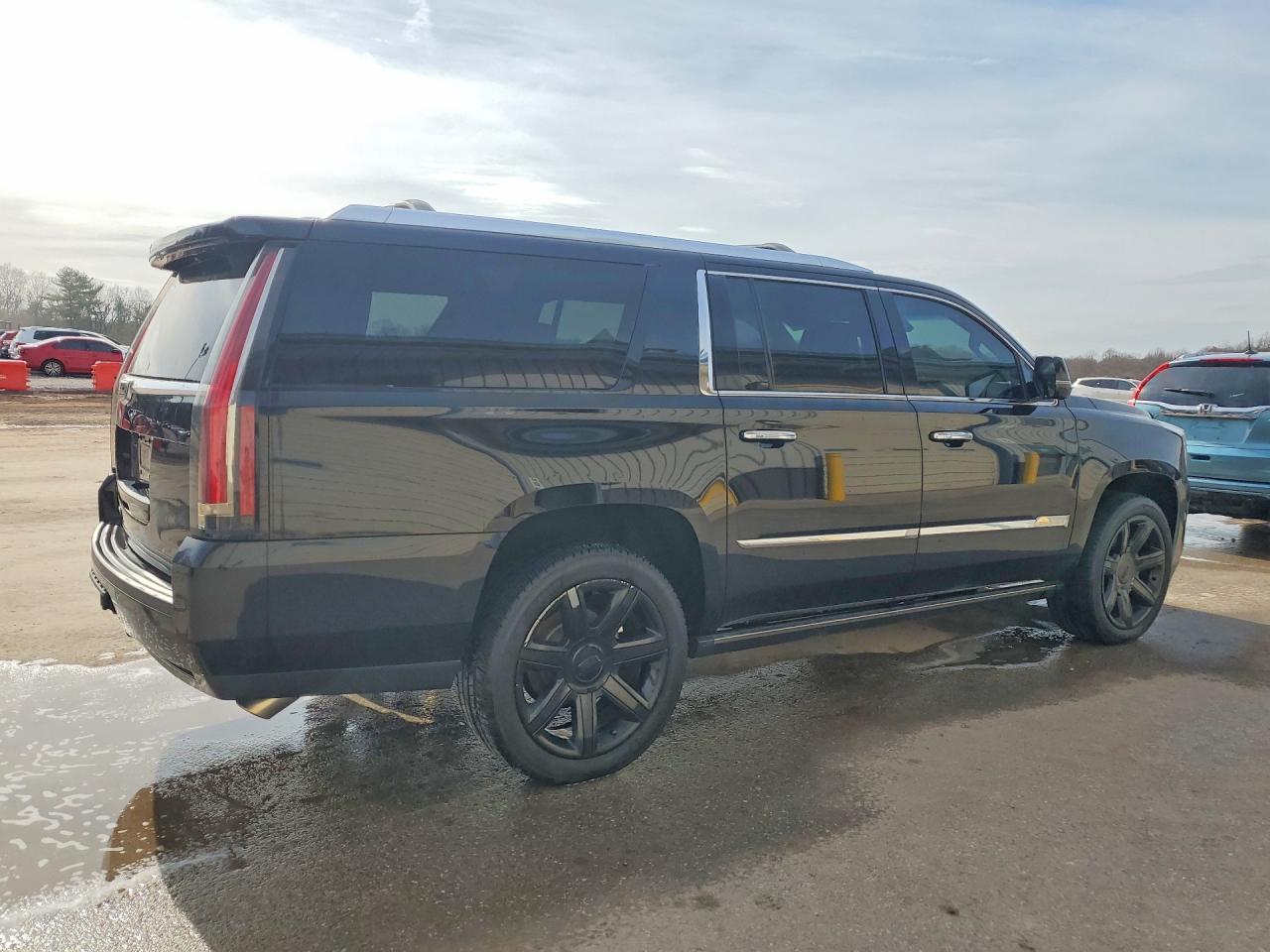 2016 Cadillac Escalade VIN 1GYS4JKJ3GR308417 photo 3