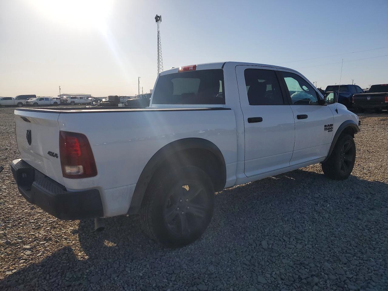 2024 RAM 1500 VIN 1C6RR7LG5RS149043 photo 3