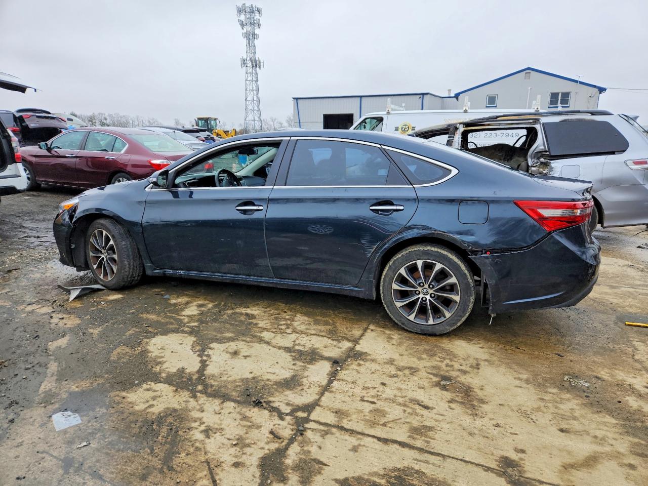 2016 Toyota Avalon VIN 4T1BK1EB5GU195255 photo 2