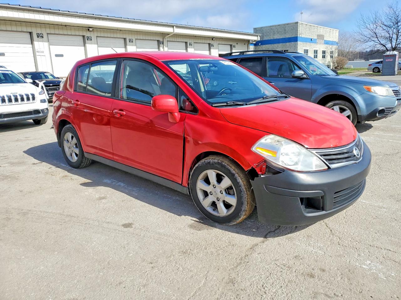 2008 Nissan Versa VIN 3N1BC13E18L428562 photo 4