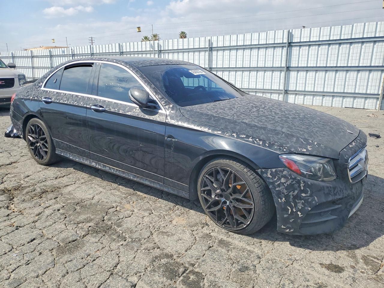 2018 Mercedes E-class VIN WDDZF4KB9JA400684 photo 4