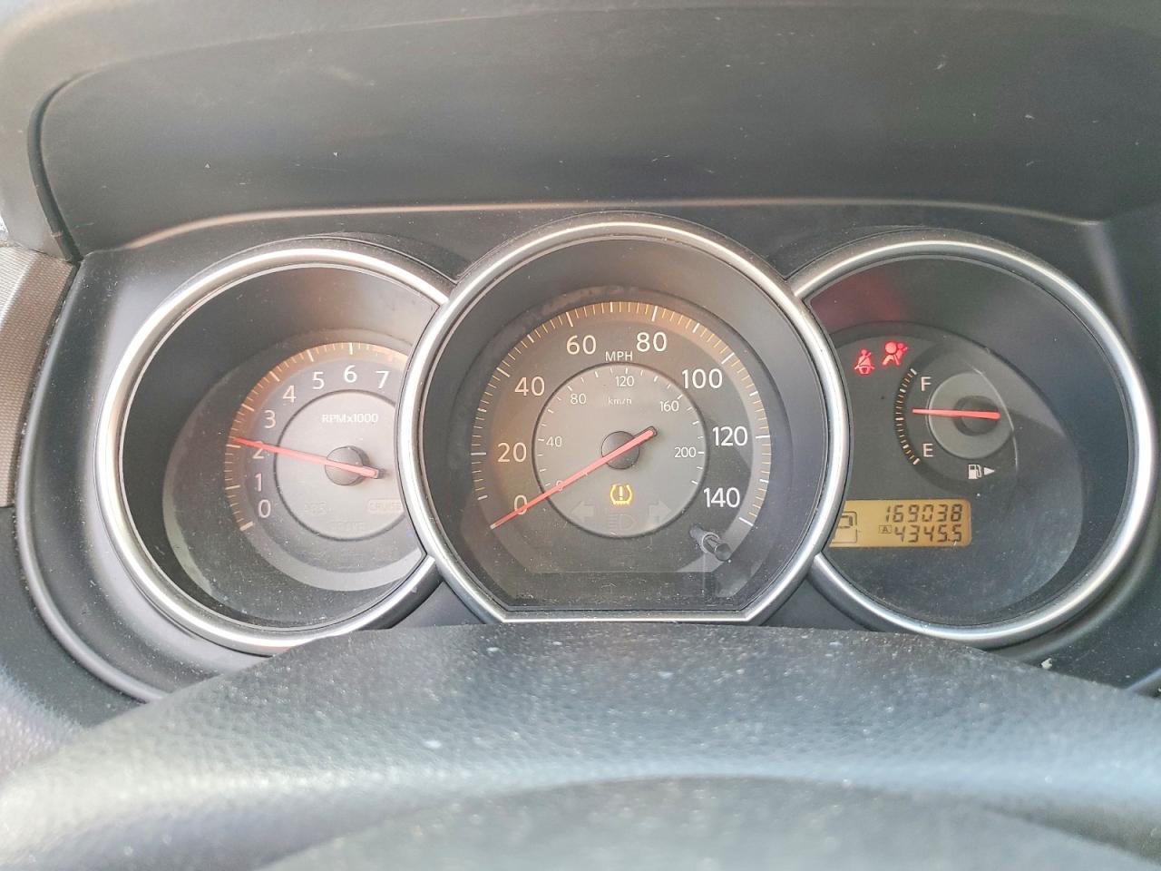 2008 Nissan Versa VIN 3N1BC13E18L428562 photo 9