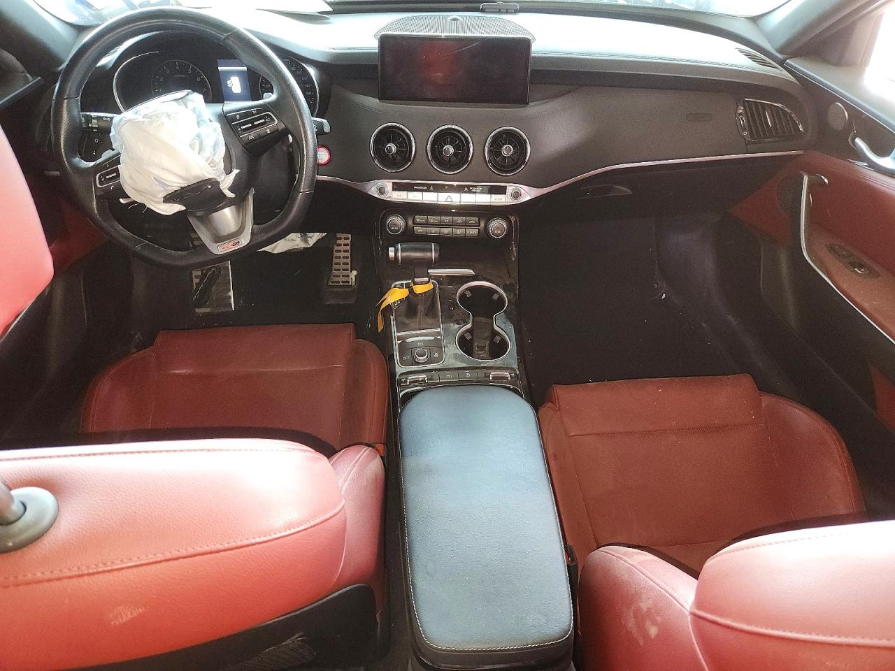2022 Kia Stinger VIN KNAE35LDXN6105607 photo 8