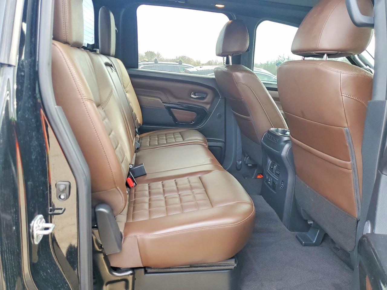 2021 Nissan TITAN VIN 1N6AA1ED4MN536264 photo 10