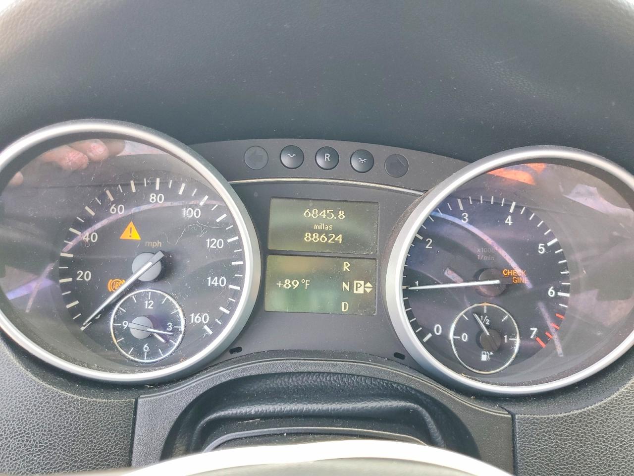 2010 Mercedes-Benz M-class VIN 4JGBB5GB5AA624049 photo 9