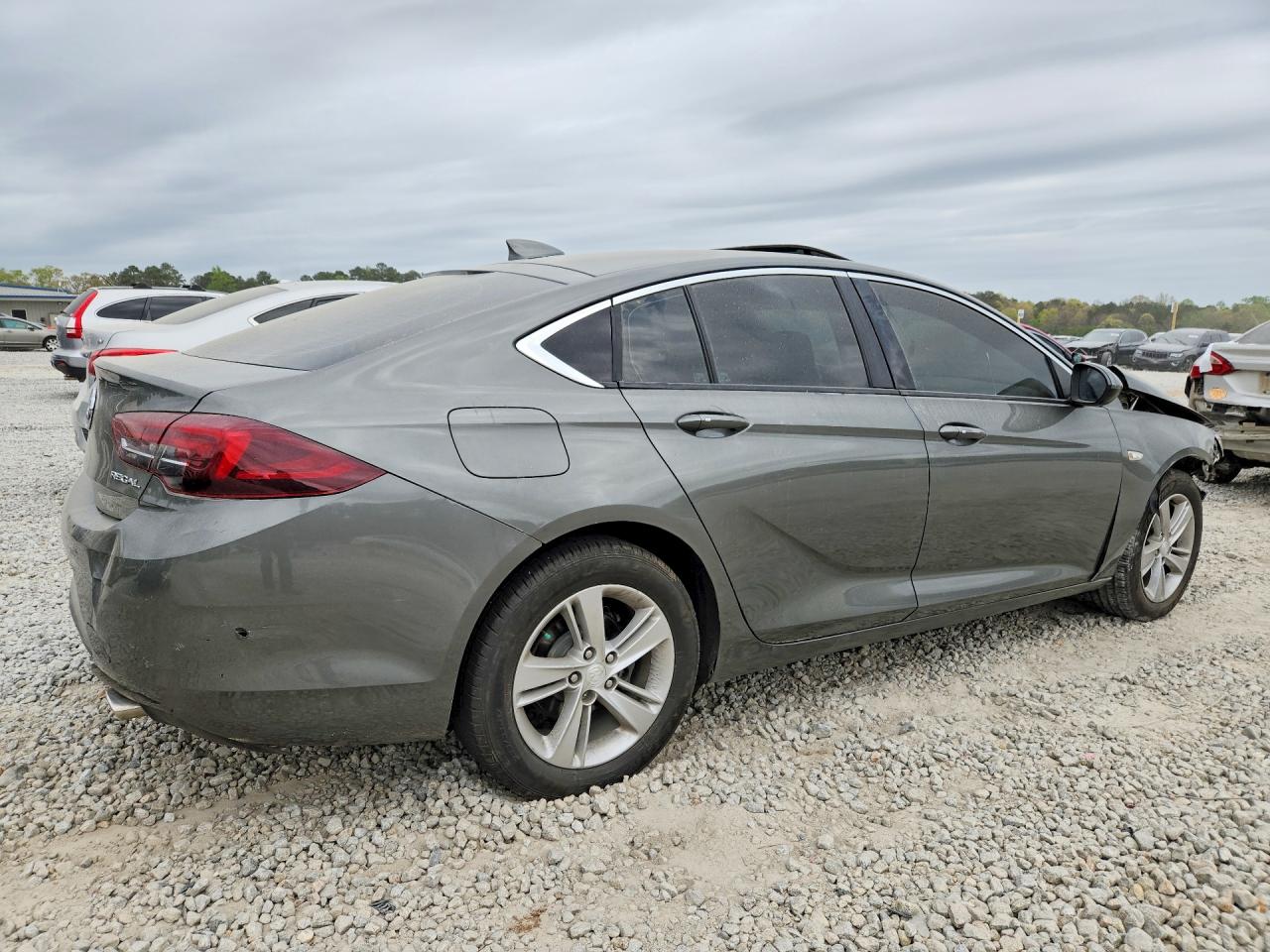 2019 Buick Regal VIN W04GL6SX3K1020852 photo 3