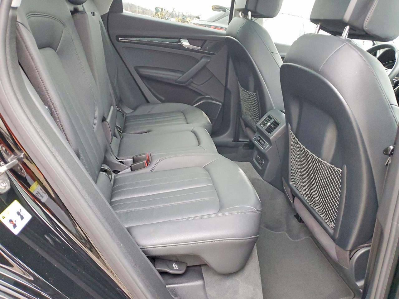 2020 Audi Q5 e VIN WA1E2AFY7L2068124 photo 11