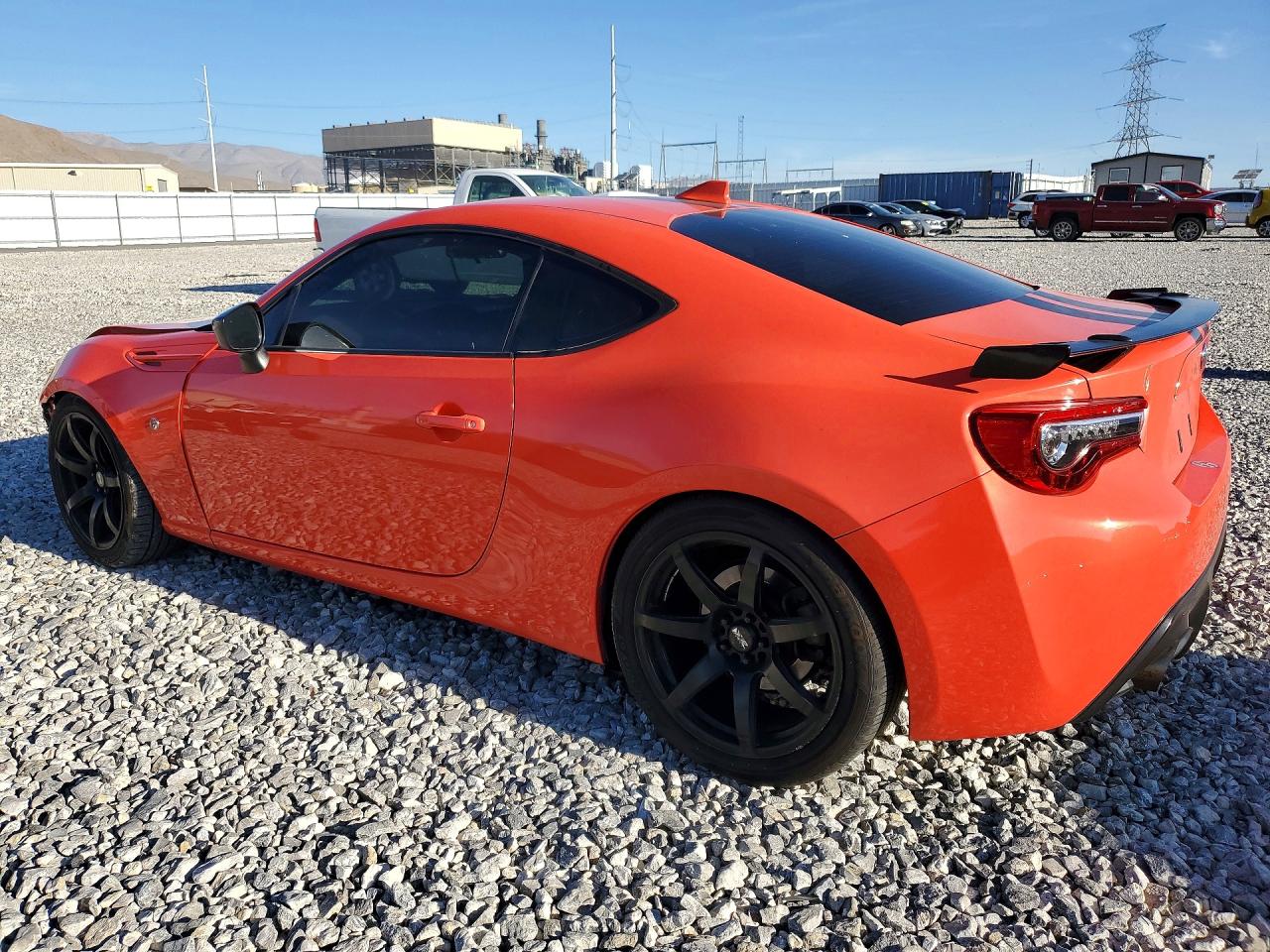 2017 Toyota 86 VIN JF1ZNAA19H8707798 photo 2