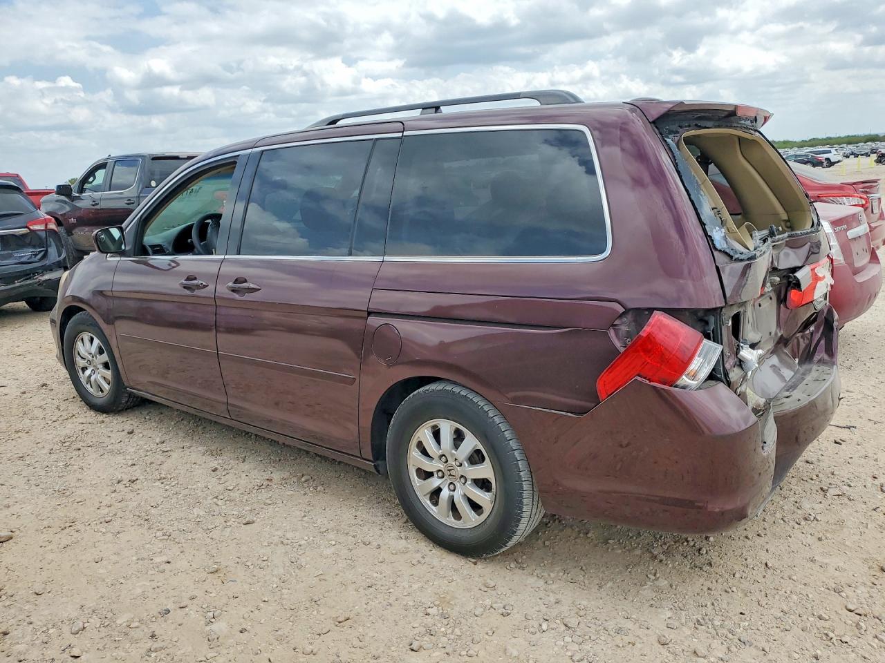 2010 HONDA All models VIN 5FNRL3H77AB100889 photo 2