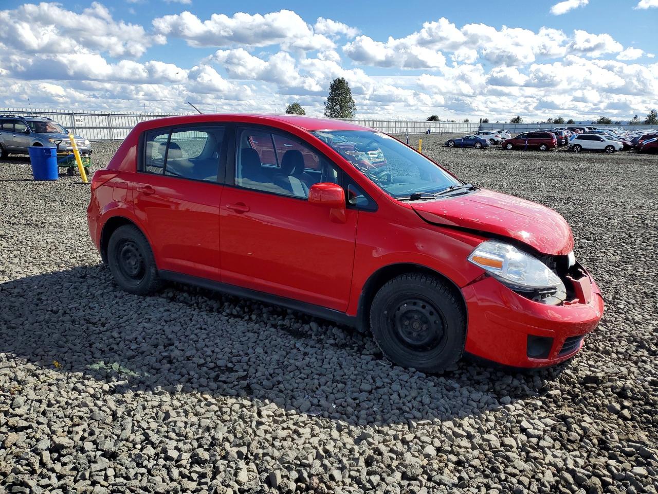 2008 Nissan Versa 1.8 VIN 3N1BC13E28L419837 photo 4