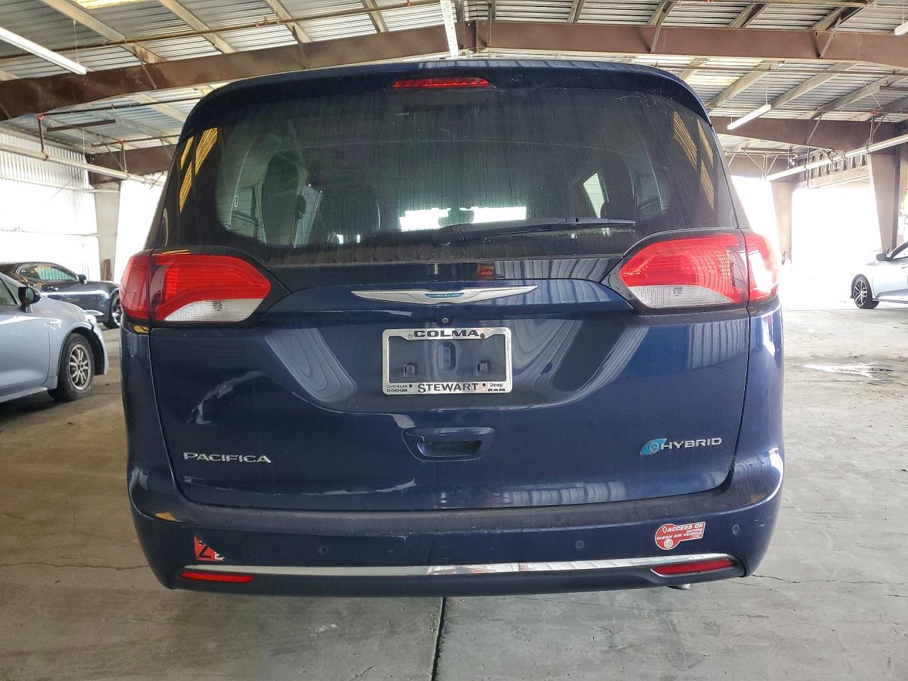 2018 Chrysler Pacifica VIN 2C4RC1N79JR230136 photo 6
