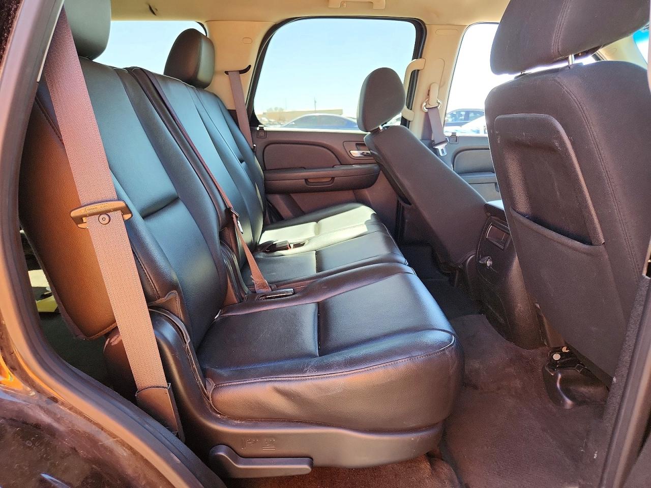 2012 Chevrolet Tahoe VIN 1GNSK2E02CR175218 photo 11