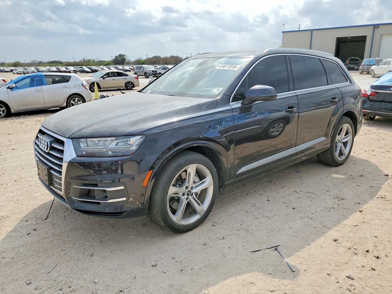 2019 Audi Q7 VIN WA1VAAF70KD007467 photo 1