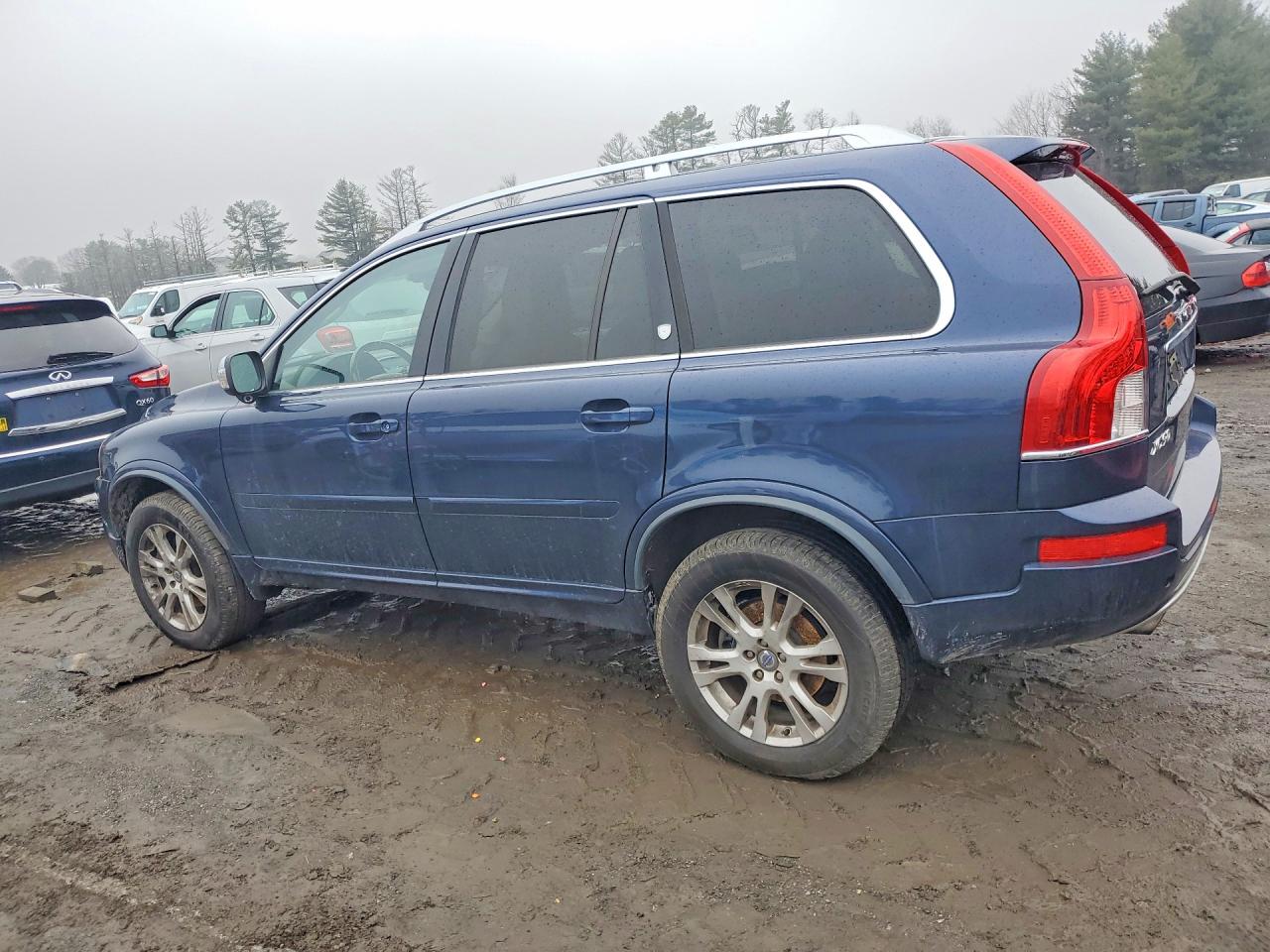 2013 Volvo Xc90 VIN YV4952CZ7D1667854 photo 2