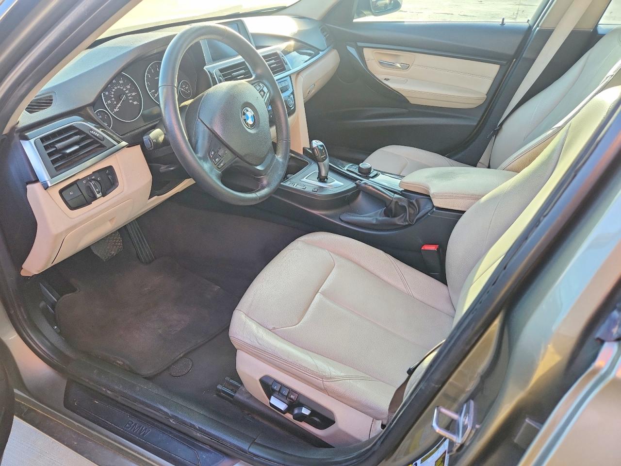 2017 BMW 3 series VIN WBA8E1G58HNU13968 photo 7