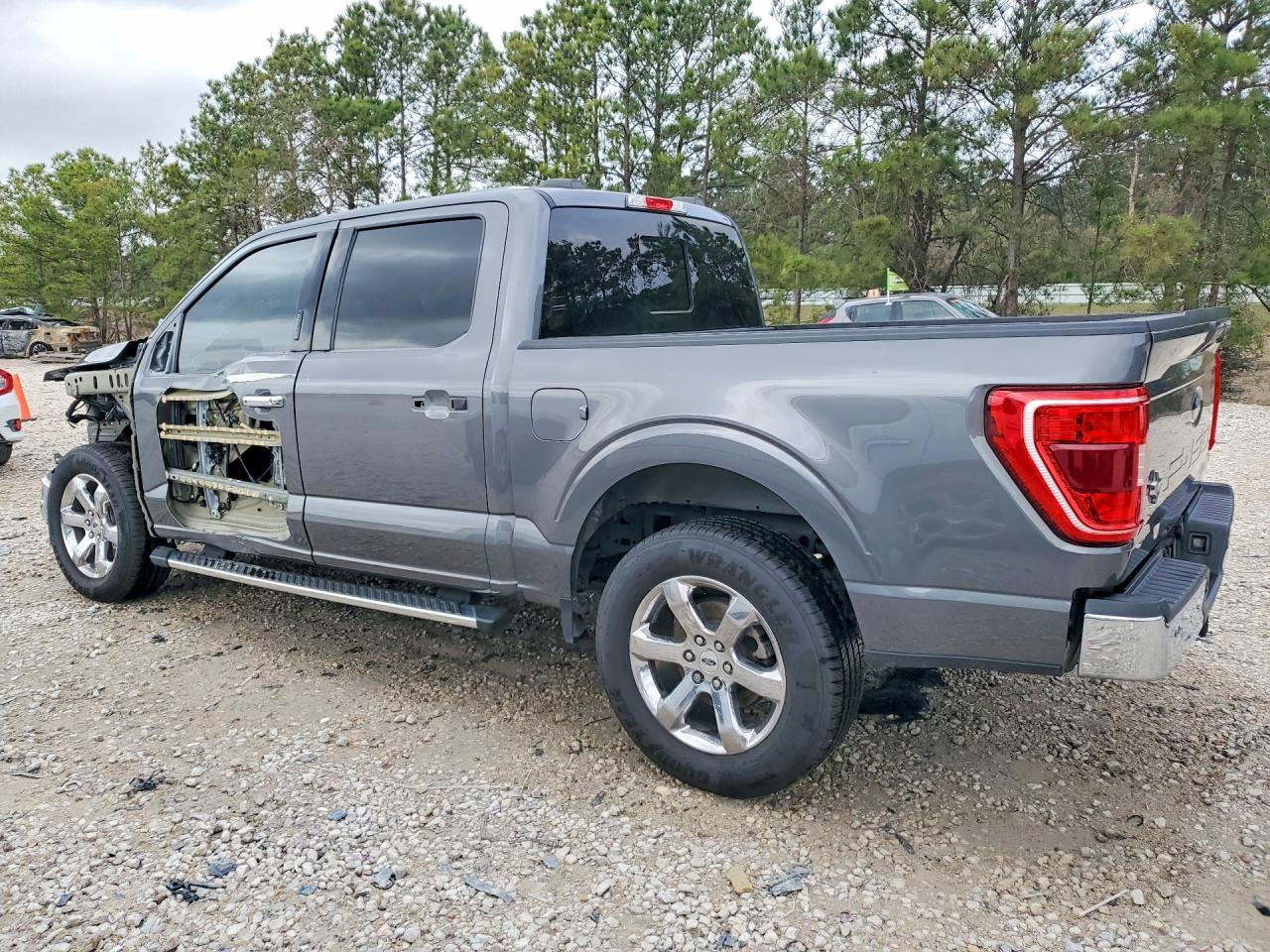 2023 Ford F150 VIN 1FTEW1C56PKF43935 photo 2