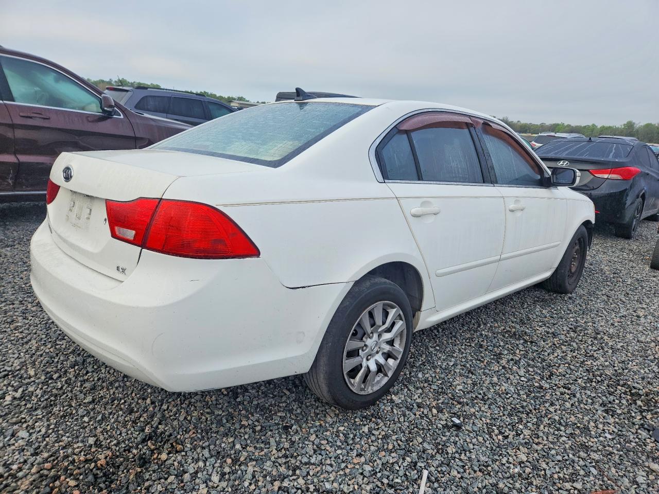 2009 Kia Optima VIN KNAGE228295356865 photo 3