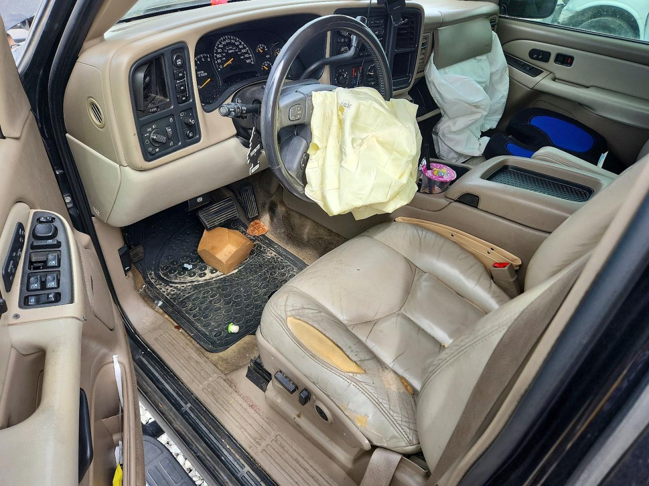 2003 Chevrolet Suburban VIN 3GNFK16Z63G283124 photo 8