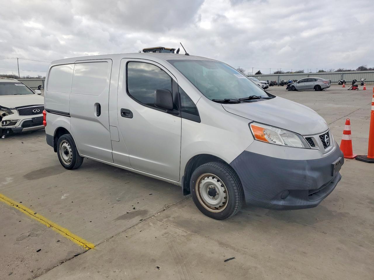 2015 Nissan Nv200 unk VIN 3N6CM0KN6FK720217 photo 4